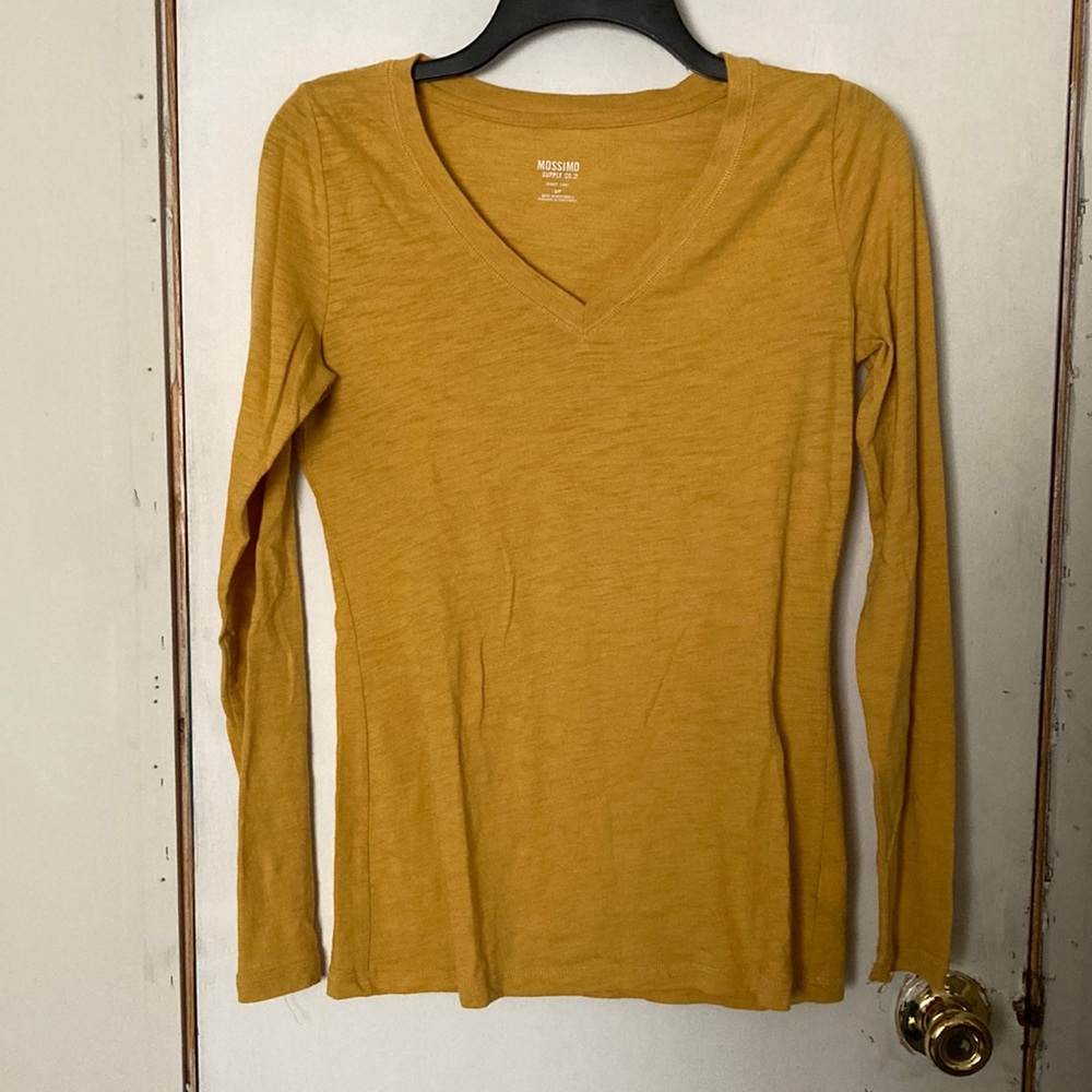 Mossimo V Neck Tees (qty 2)